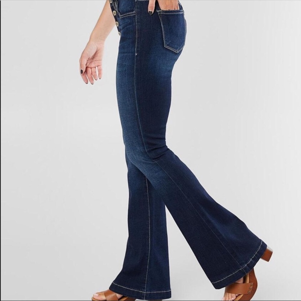 KanCan Button Fly Flare Jeans. NWOT